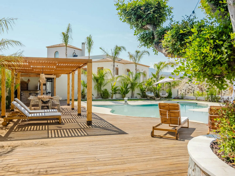 Почему лучшая недвижимость Испании продаётся Off-Market: экспертный разбор