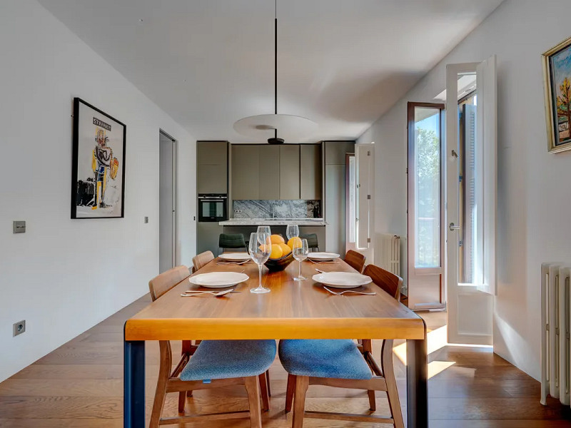 Elegant Designer Apartment on San Sebastián’s Prestigious Boulevard — Style and Comfort in the Heart of the Basque Capital. Photo:  21