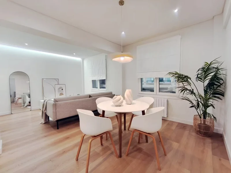 Modern Apartment in the Center of San Sebastián — Just 5 Minutes from the Beach and Coastal Living