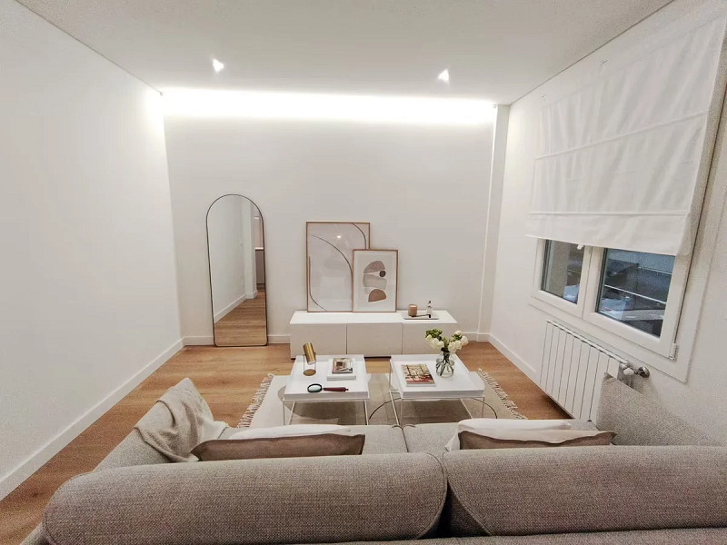 Modern Apartment in the Center of San Sebastián — Just 5 Minutes from the Beach and Coastal Living. Photo:  3