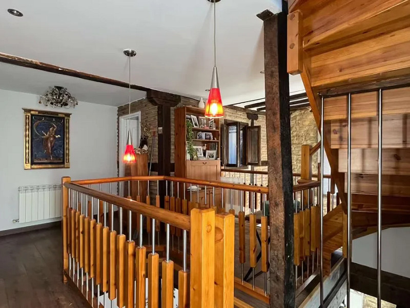 House with Garden and Jacuzzi in the Basque Country — Comfort and Tranquility Near Vitoria-Gasteiz. Photo:  9