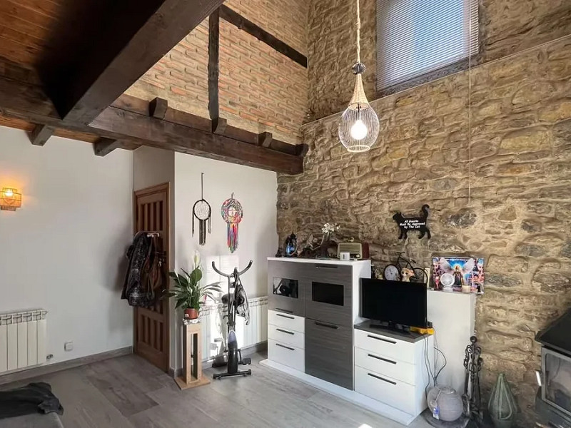 House with Garden and Jacuzzi in the Basque Country — Comfort and Tranquility Near Vitoria-Gasteiz. Photo:  15