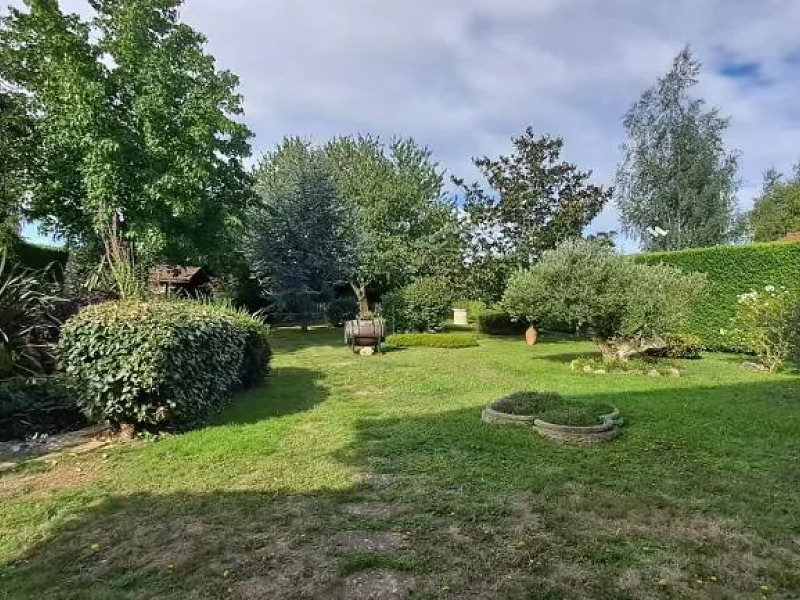 Spacious Family Home with Garden and Terrace in the Basque Country — Nature and Privacy Just 7 km from Vitoria-Gasteiz. Photo:  14