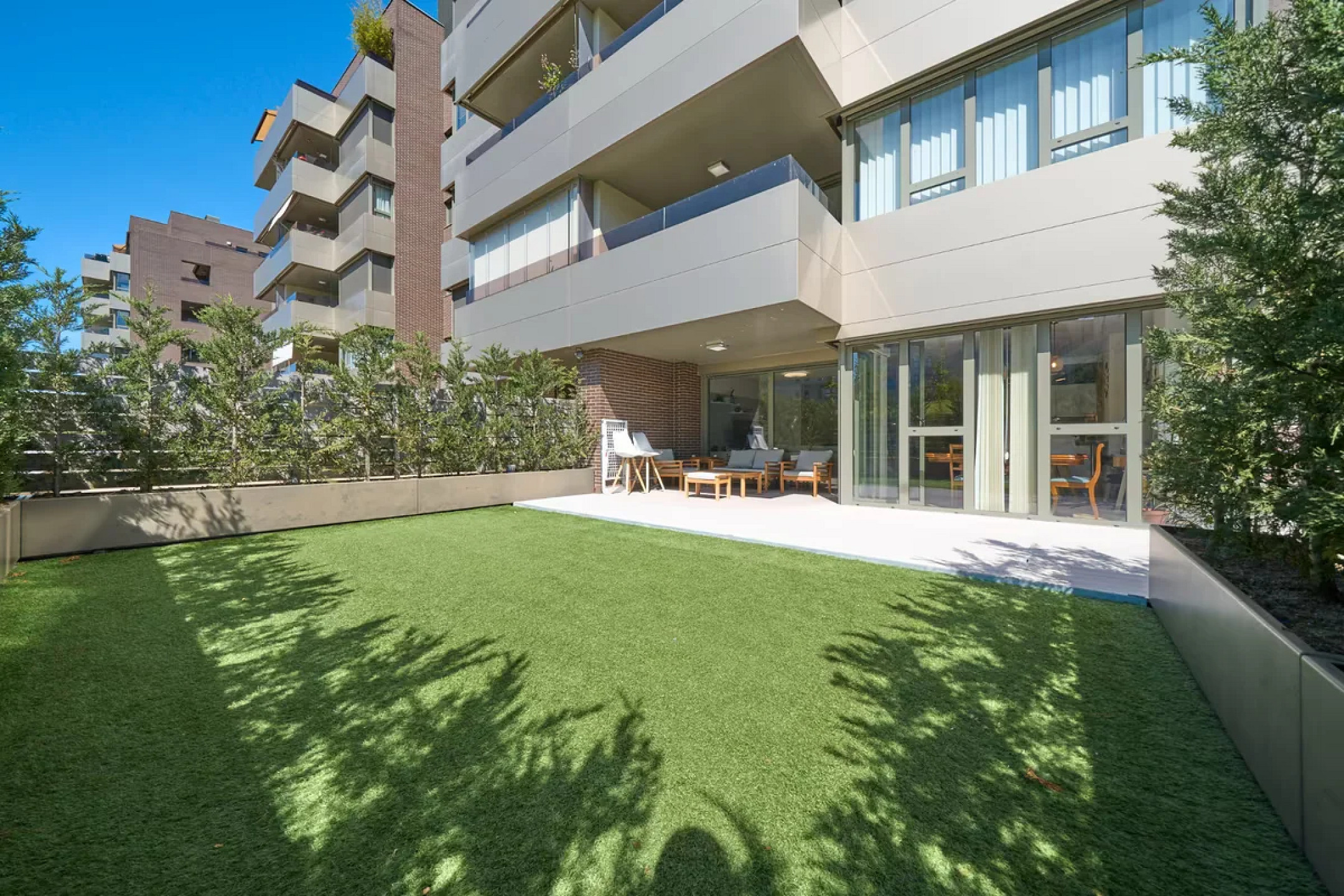 Garden Apartment with Terrace and Premium Amenities in Vitoria — The Comfort of a Private Home, the Convenience of City Living