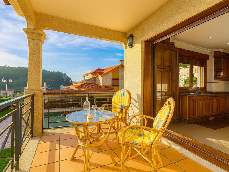Ocean-View Home with Pool in Galicia — Ideal for Living or Creating a Private Boutique Hotel. Photo:  12