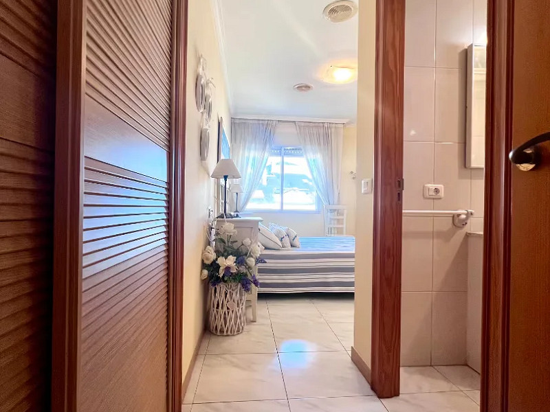 Bright Ocean-View Apartment in Galicia — Steps from Silgar Beach. Photo:  13