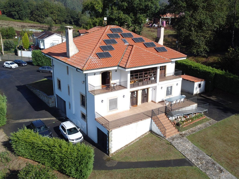 House with Garden, Pool, and Guest House in the Heart of Asturias — Space, Style, and Nature Just 15 Minutes from Oviedo. Photo:  2