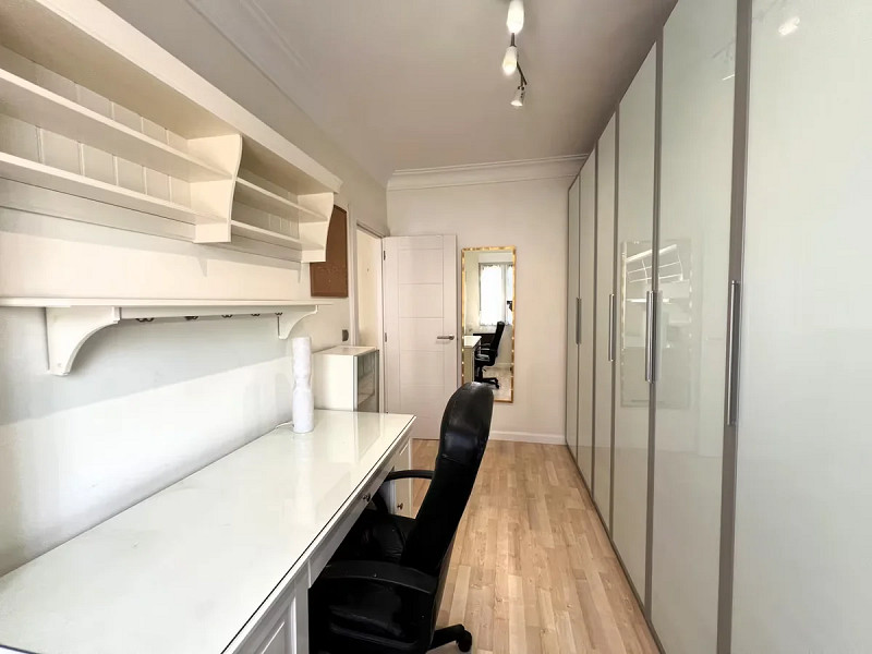 Apartment in the Heart of Santander — Calle Tetuán, Puerto Chico. Photo:  9