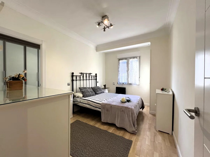 Apartment in the Heart of Santander — Calle Tetuán, Puerto Chico. Photo:  10
