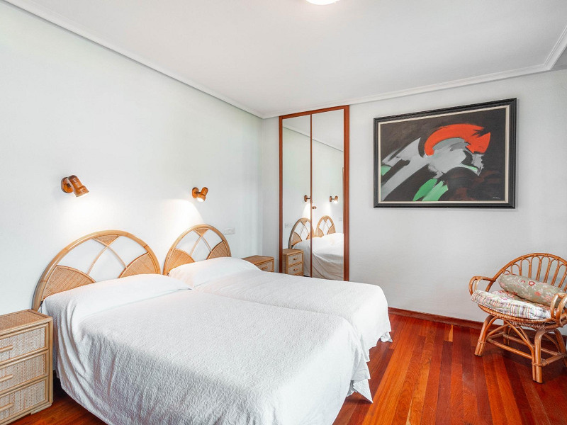 House with Garden, Pool, and Guest House in the Heart of Asturias — Space, Style, and Nature Just 15 Minutes from Oviedo. Photo:  18
