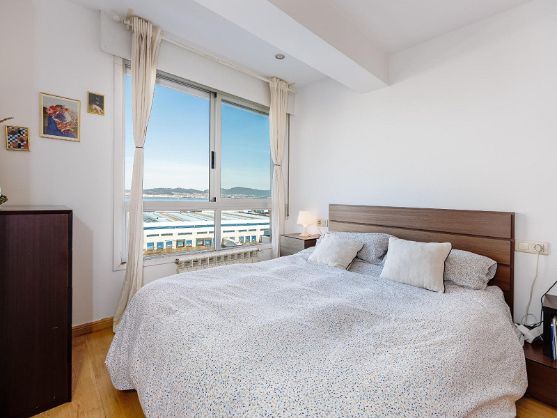 Apartment with Stunning Views on the 7th Floor (2 Bedrooms) — Vigo, Galicia. Photo:  9