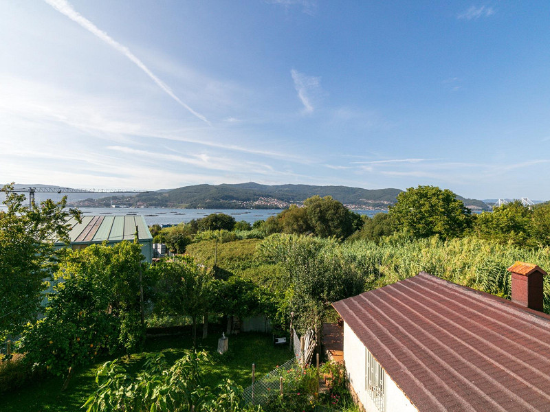 House with Garden and Terrace in the Teis District — Vigo, Galicia. Photo:  2