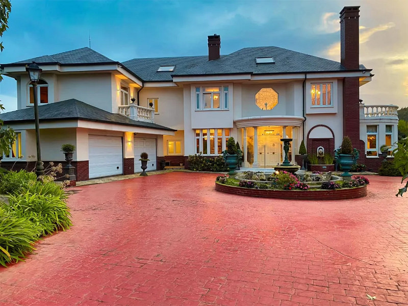 Elegant Luxury Residence with Pool and Garden in Arce (Piélagos). Photo:  3