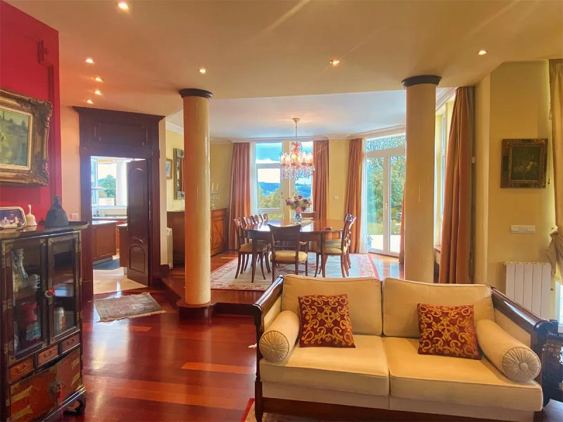 Elegant Luxury Residence with Pool and Garden in Arce (Piélagos). Photo:  14