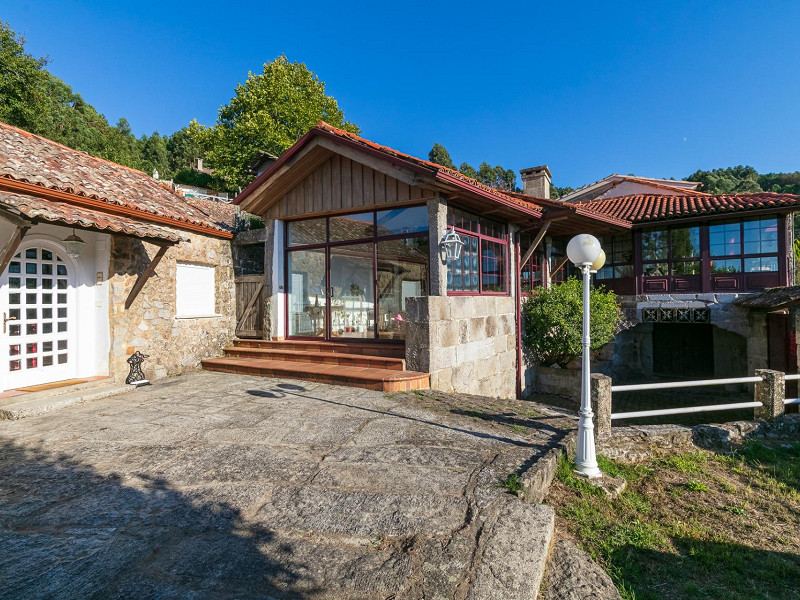 House in Freixeiro – Santa Lucía da Salgueira, Vigo, Galicia. Photo:  15