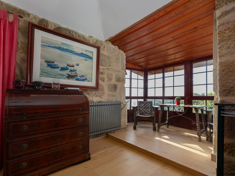 House in Freixeiro – Santa Lucía da Salgueira, Vigo, Galicia. Photo:  21