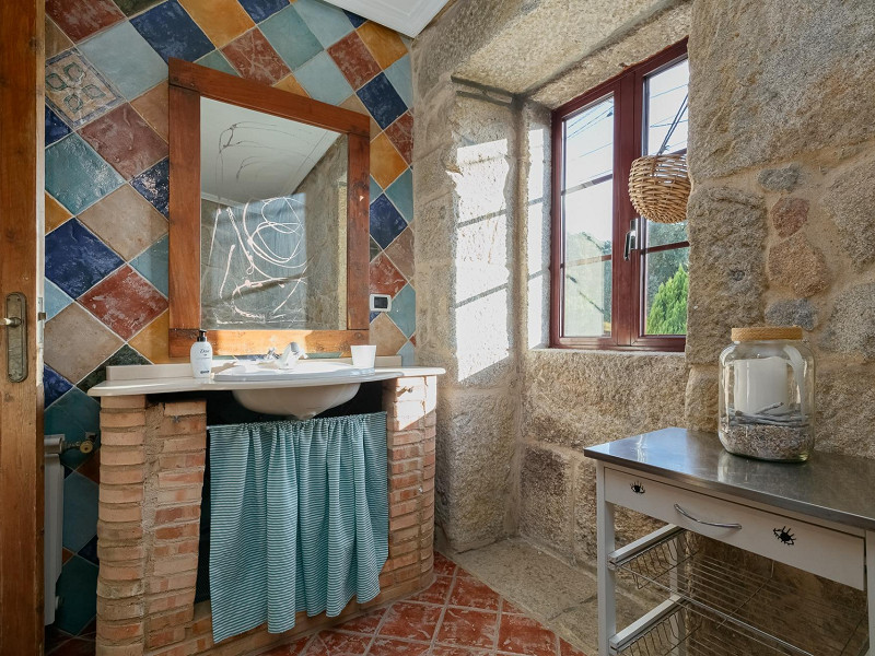 House in Freixeiro – Santa Lucía da Salgueira, Vigo, Galicia. Photo:  32