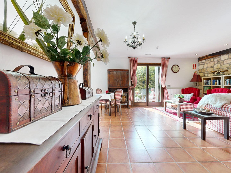 House with Garden, Terrace, and Guest Area in the Basque Country — Surrounded by Nature and Timeless Tranquility. Photo:  13