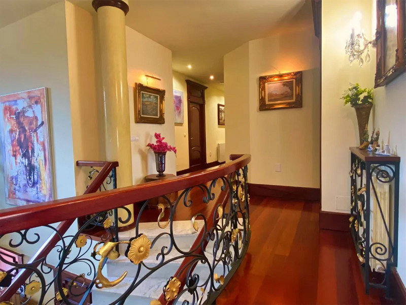 Elegant Luxury Residence with Pool and Garden in Arce (Piélagos). Photo:  25