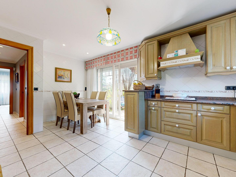 House with Garden and Panoramic Views in Laredo, Cantabria. Photo:  13