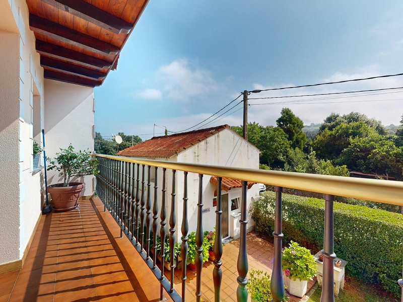House with Garden and Panoramic Views in Laredo, Cantabria. Photo:  20