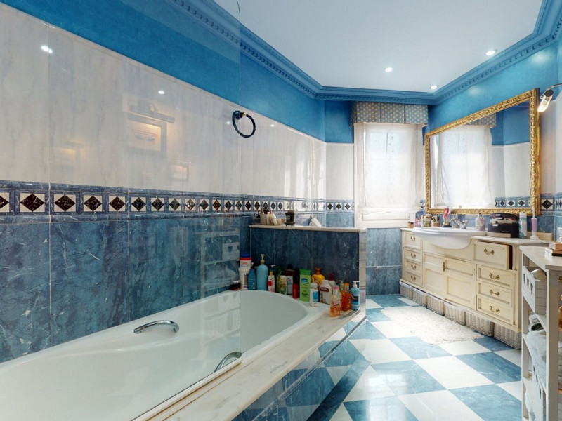 Premium Seaside Villa with Panoramic Ocean Views and Guest Suite in Central Castro-Urdiales, Cantabria. Photo:  16