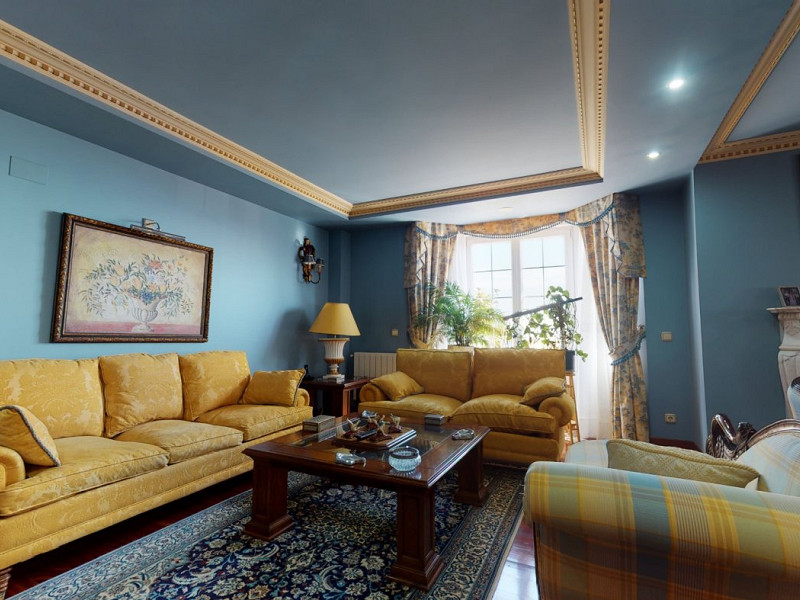 Premium Seaside Villa with Panoramic Ocean Views and Guest Suite in Central Castro-Urdiales, Cantabria. Photo:  24