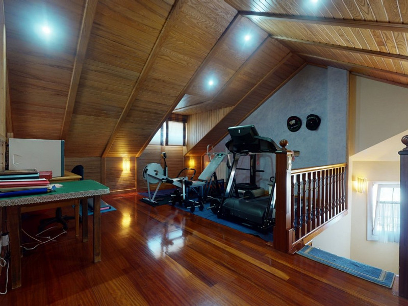 Premium Seaside Villa with Panoramic Ocean Views and Guest Suite in Central Castro-Urdiales, Cantabria. Photo:  45