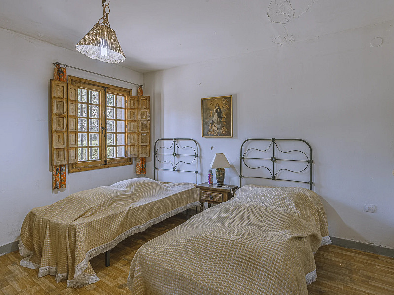 17th-Century Galician Manor with Private Chapel in Pontevedra. Photo:  15