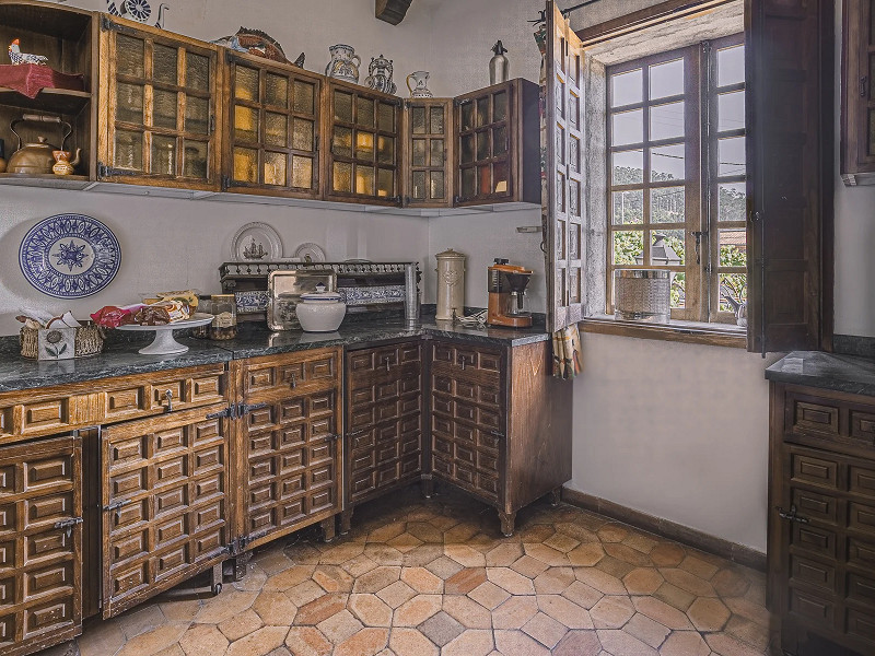 17th-Century Galician Manor with Private Chapel in Pontevedra. Photo:  21