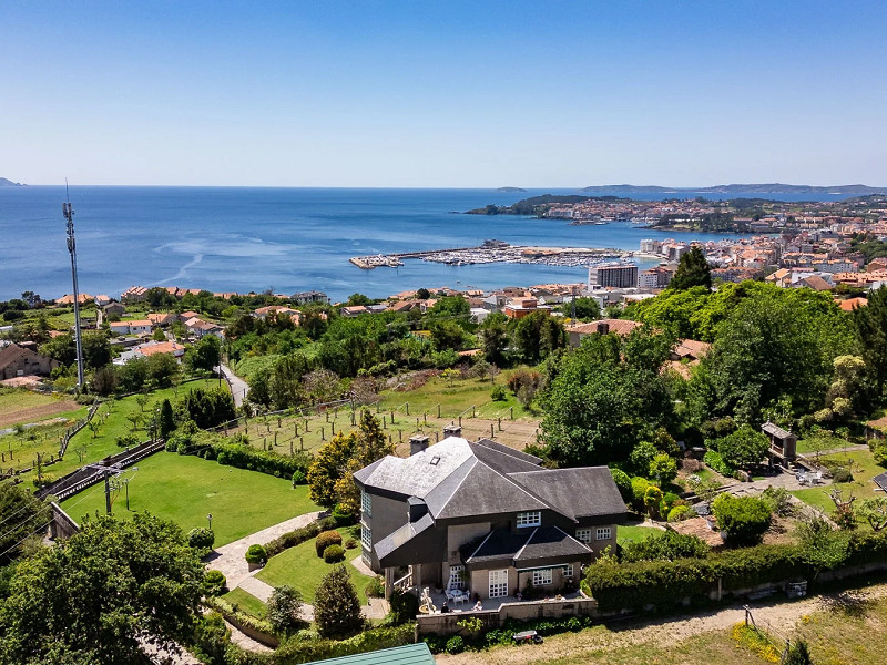 Luxury Seaside Estate with Panoramic Ocean Views — Sanxenxo, Galicia. Photo:  2