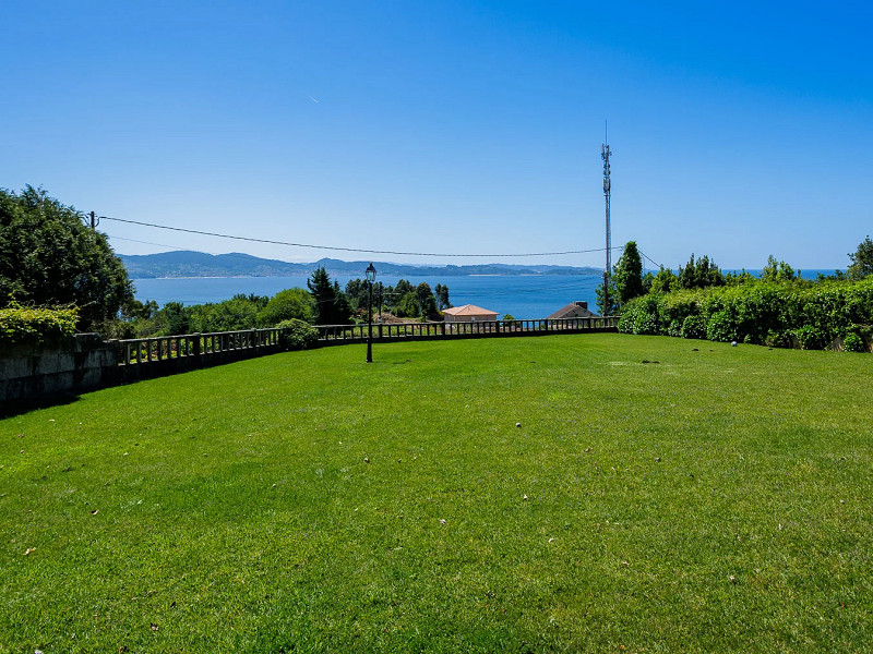Luxury Seaside Estate with Panoramic Ocean Views — Sanxenxo, Galicia. Photo:  4