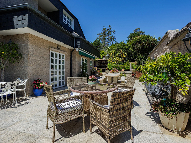 Luxury Seaside Estate with Panoramic Ocean Views — Sanxenxo, Galicia. Photo:  9
