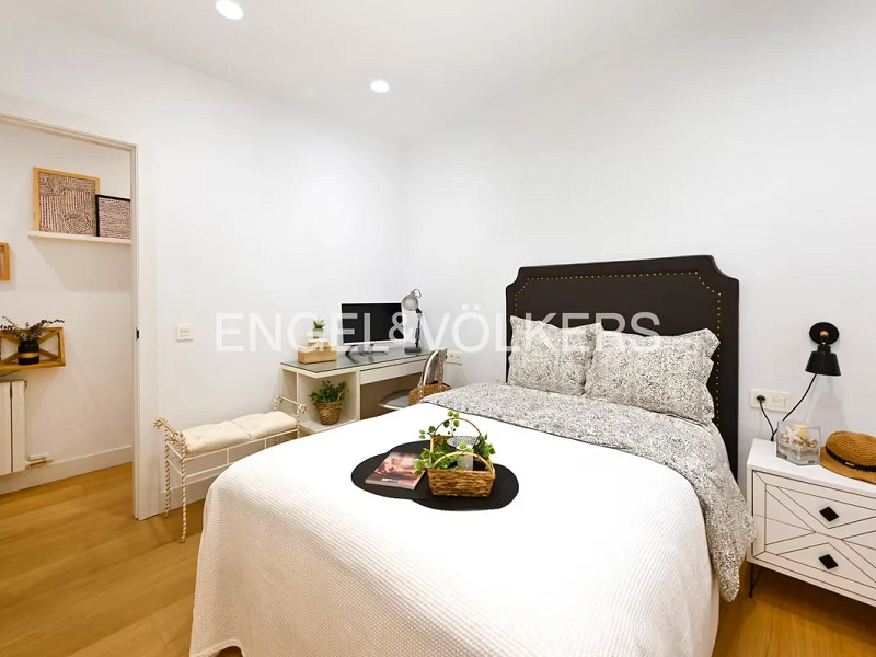 Sea-View Apartment in the Prestigious Puerto Chico District, Santander. Photo:  16