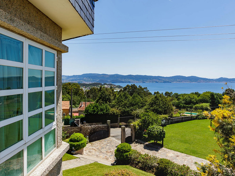 Luxury Seaside Estate with Panoramic Ocean Views — Sanxenxo, Galicia. Photo:  29