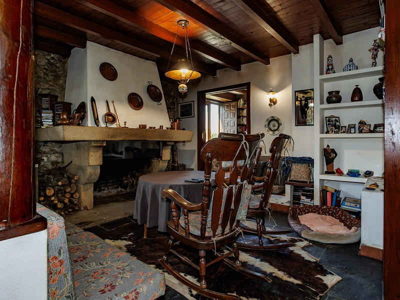 Seaside Home with Private Dock in Galicia. Photo:  16