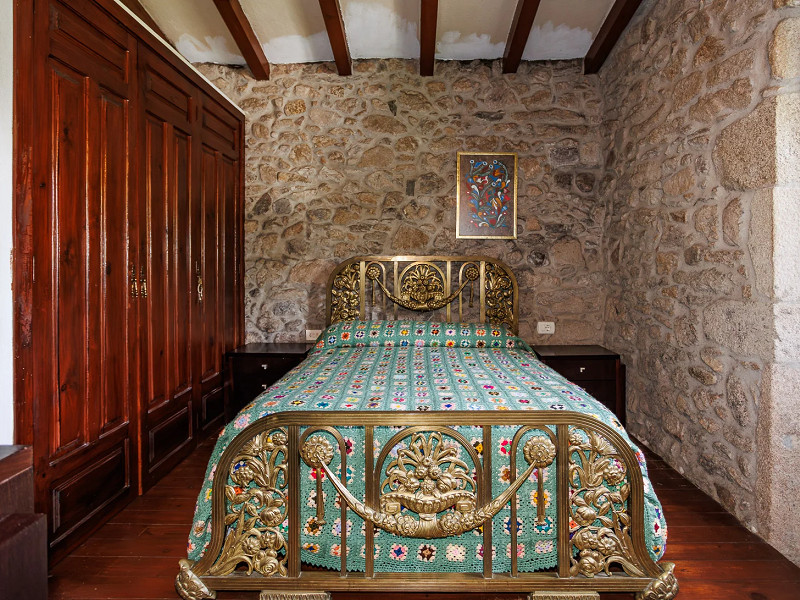 Seaside Home with Private Dock in Galicia. Photo:  22