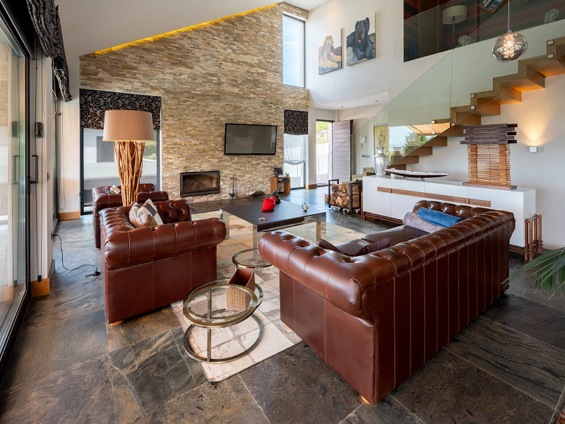 Современный комплекс из двух вилл с бассейном и панорамными садами в Астурии, Хихон. Фото:  14