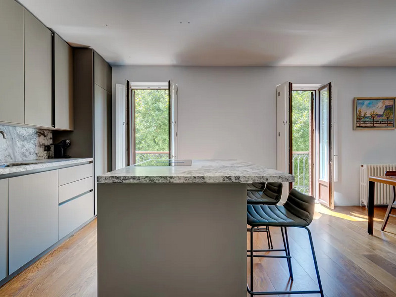 Elegant Designer Apartment on San Sebastián’s Prestigious Boulevard — Style and Comfort in the Heart of the Basque Capital. Photo:  7