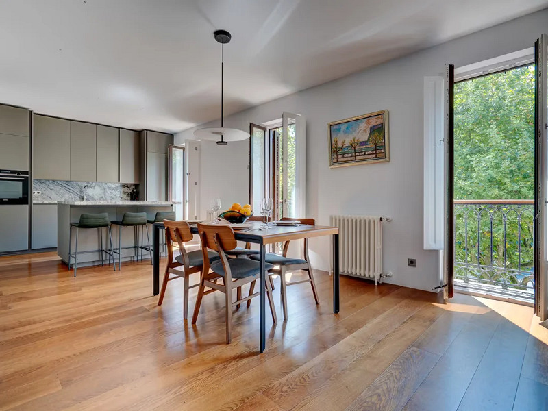 Elegant Designer Apartment on San Sebastián’s Prestigious Boulevard — Style and Comfort in the Heart of the Basque Capital. Photo:  20